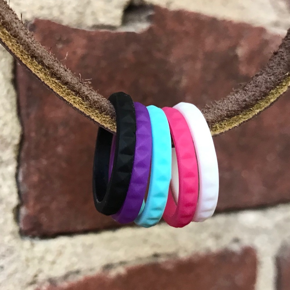 5 Stackable Silicone Wedding Rings - Diamond